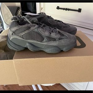 Yeezy 500 Granite🐺
